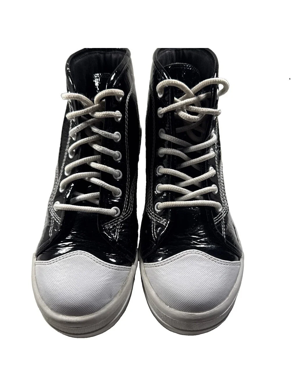Womens Black Ankle Boots Size 8M Patent Leather Lace up Pre Owned